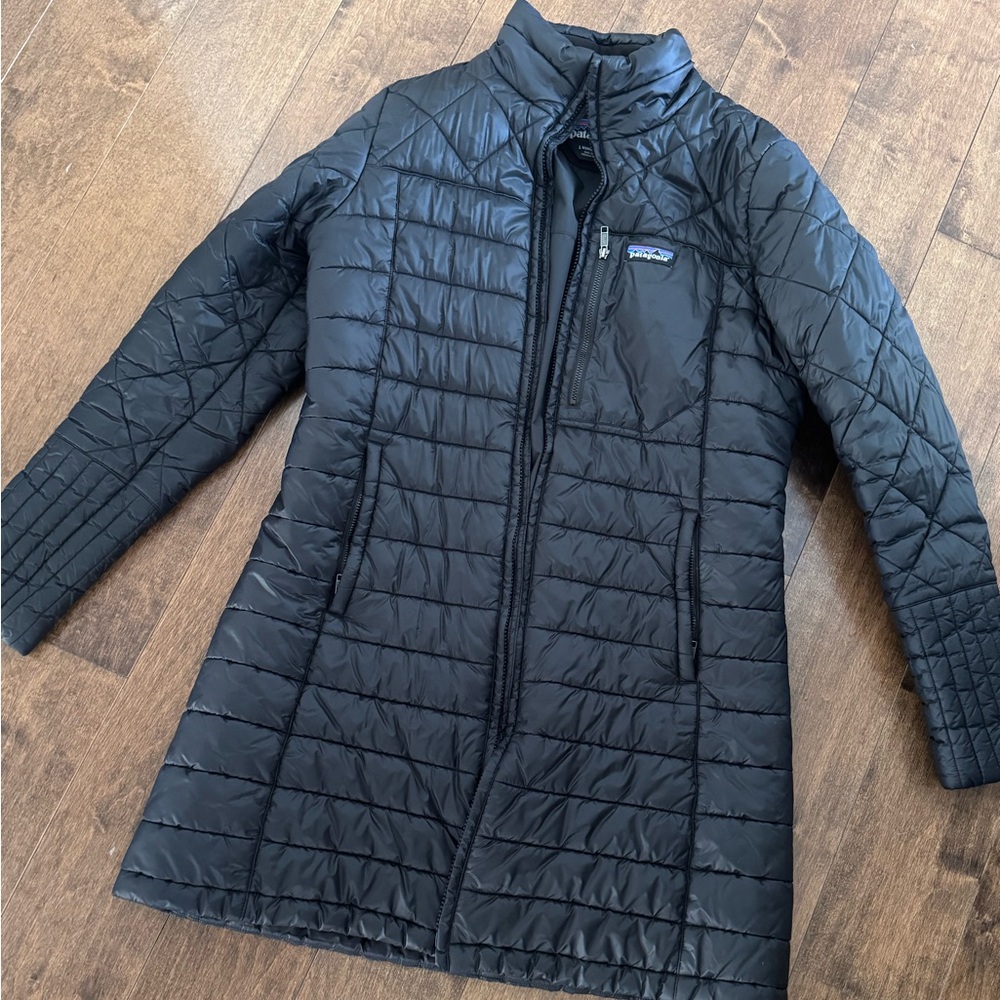 Patagonia Women's Black Puffer Coat
